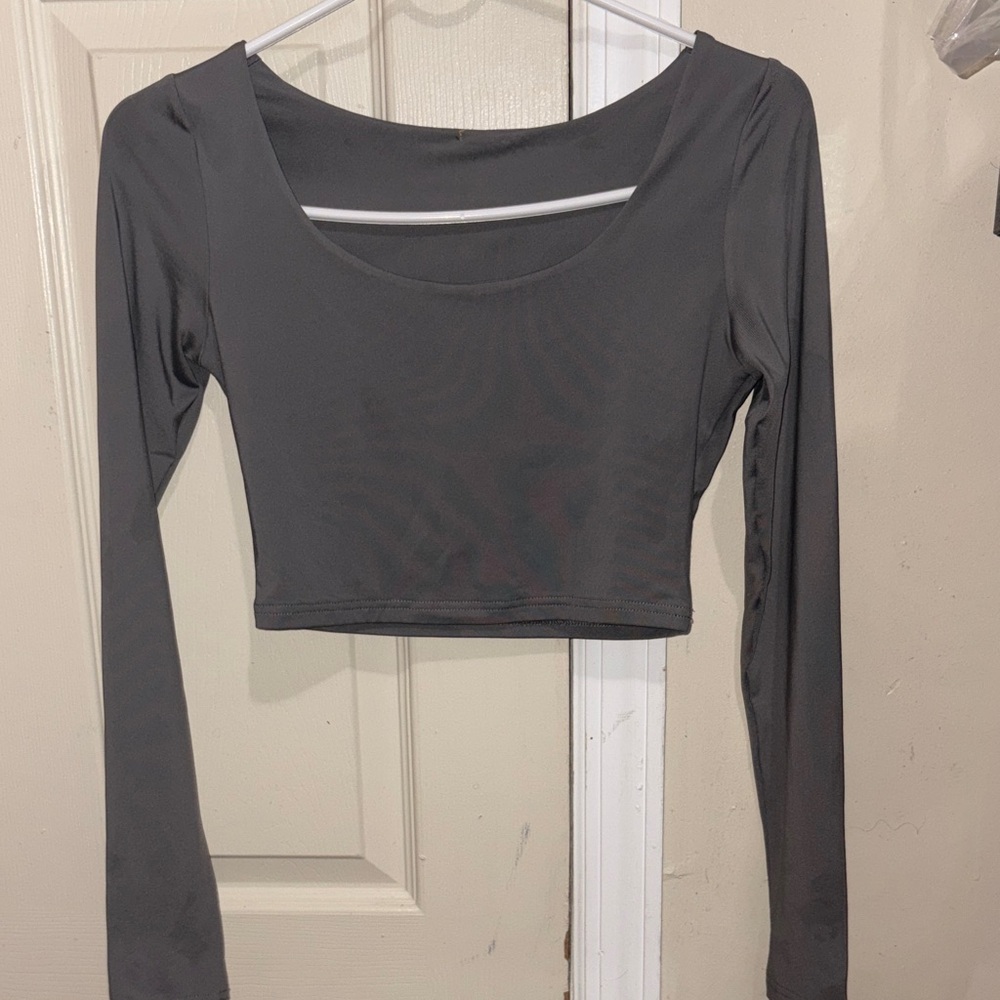 Gray Long Sleeve Crop Top